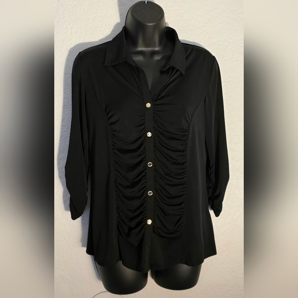 Fitted Nine West Black Ruched 3/4 Sleeve Button Down Shirt Size Small Never Worn - Picture 2 of 3